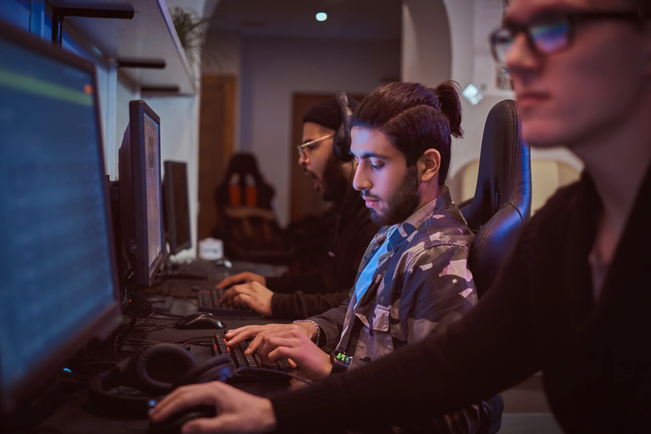 Gulf youth, tech investment and gaming economics form a new cultural era in the GCC. Why this shift is re shaping mobile gaming globally.